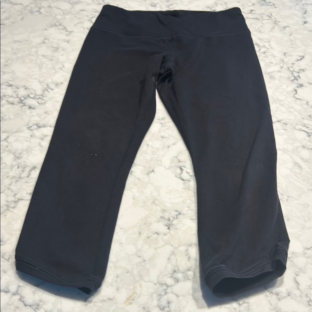 Women’s Athleta Black Capri Leggings